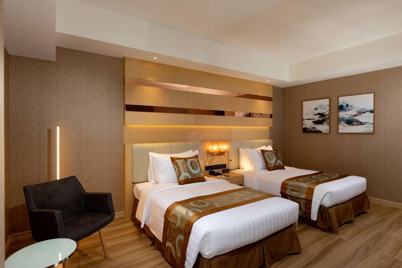 Best Western Plus Metro Clark Анхелес Экстерьер фото