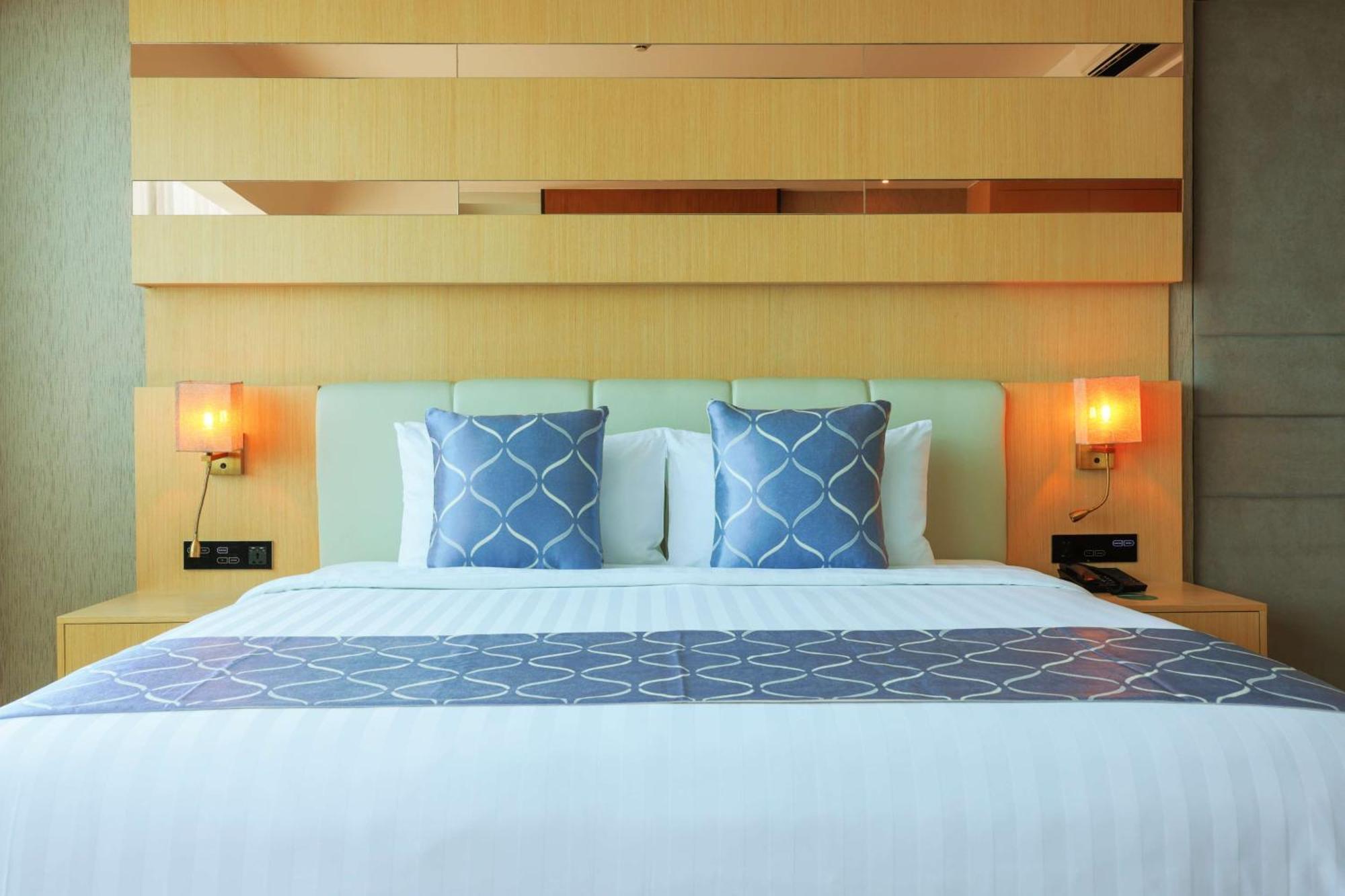 Best Western Plus Metro Clark Анхелес Экстерьер фото